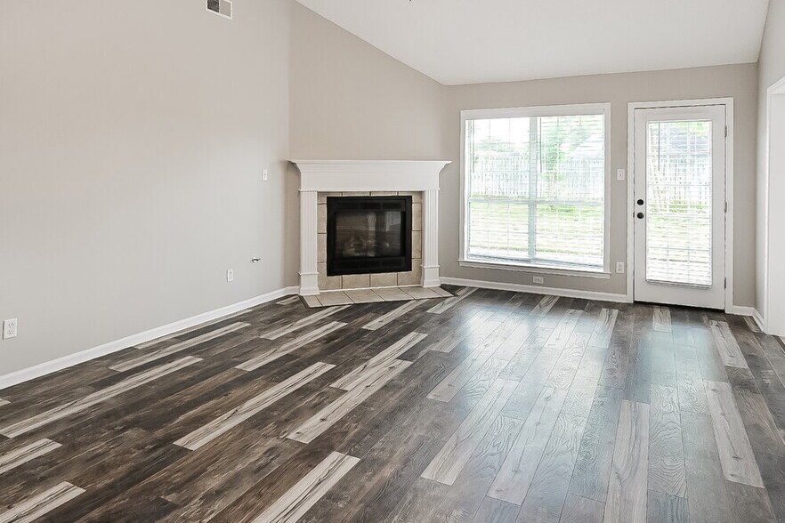 Building Photo - 1439 Clockshop Dr