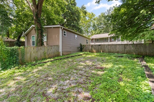 Building Photo - 413 Lockland Dr