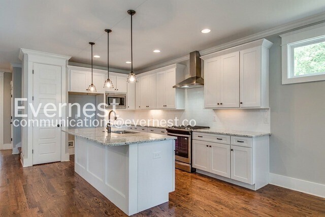 Building Photo - 3-Bed / 3-Bath Home with Modern Amenities/ Available Soon!