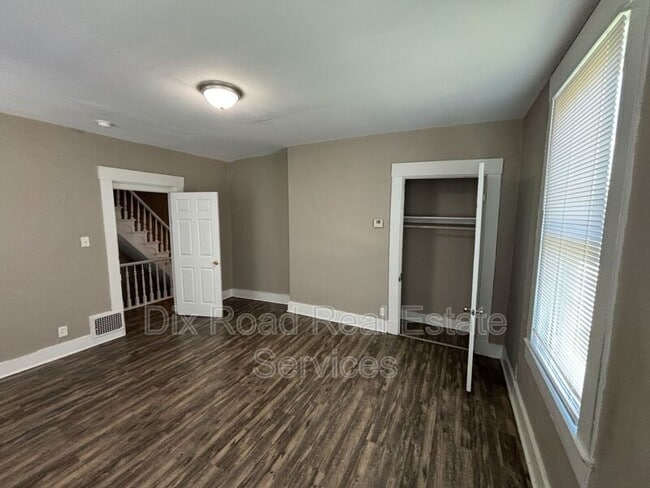Building Photo - 545 Rockdale Ave