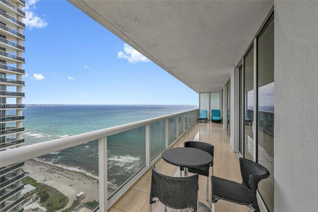 Building Photo - 1830 S Ocean Dr