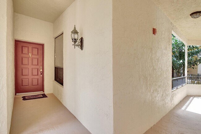 Building Photo - 7520 La Paz Blvd