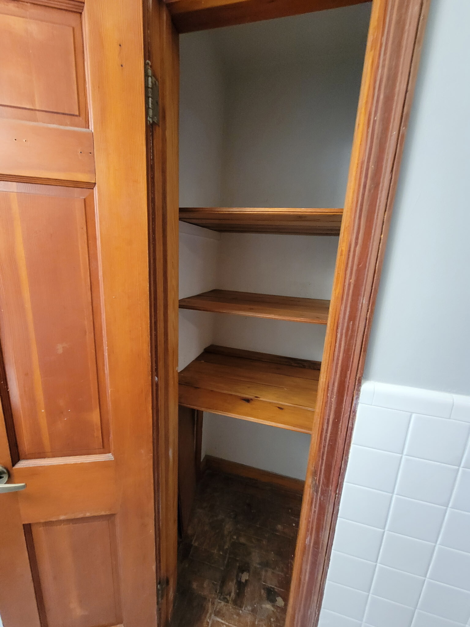 Extra storage in Bathroom - 3310 NW 4th St