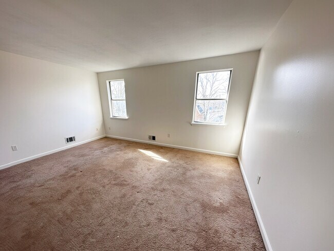 Building Photo - 1078C Mount Hope Ave