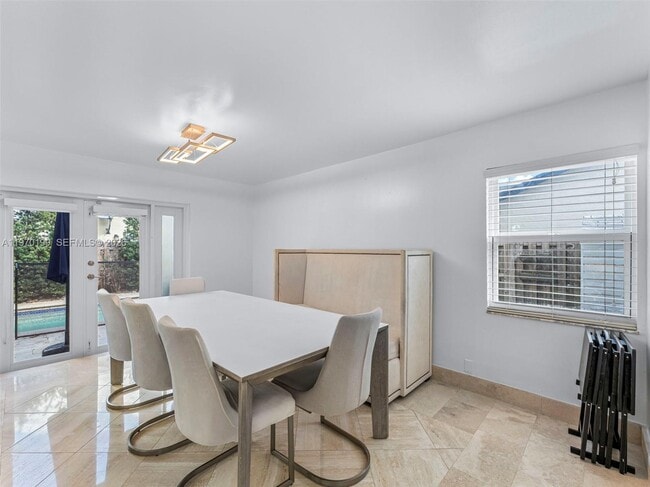 Building Photo - 10281 NW 32nd St