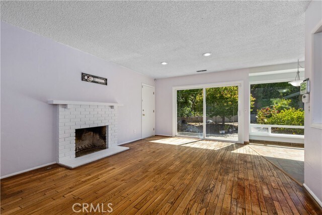 Building Photo - 668 Patricia Dr