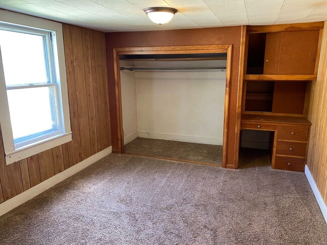 Building Photo - 3 Bed 1 Bath Single Family Home in Wausau ...