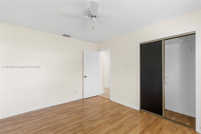 Building Photo - 15800 Surrey Cir