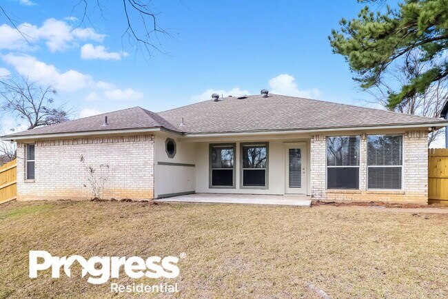 Building Photo - 527 W Crossland Blvd