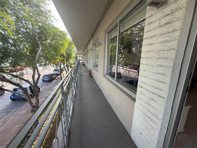 Building Photo - 801 15th St