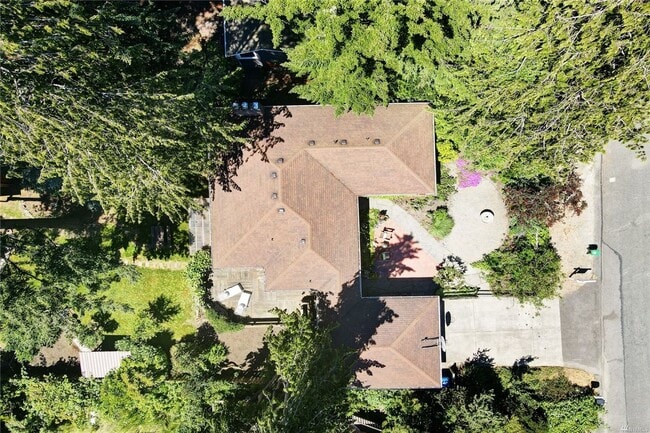 Building Photo - 4Bd/1.75Ba Seattle Home
