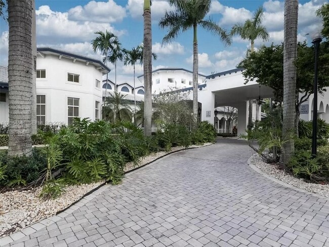 Building Photo - 10956 NW 73rd St
