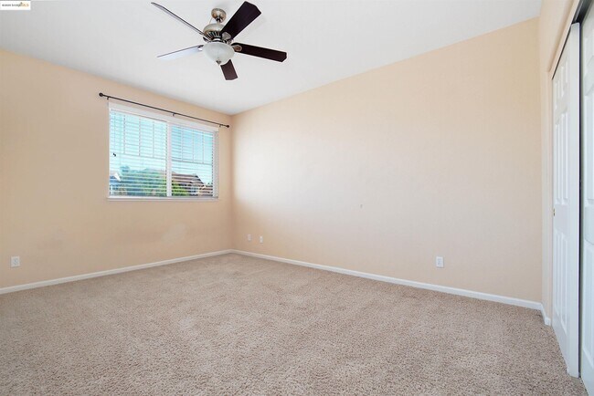 Building Photo - 2765 St Andrews Dr