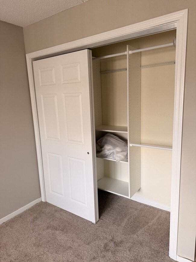 Building Photo - 2066 St Johns Ave