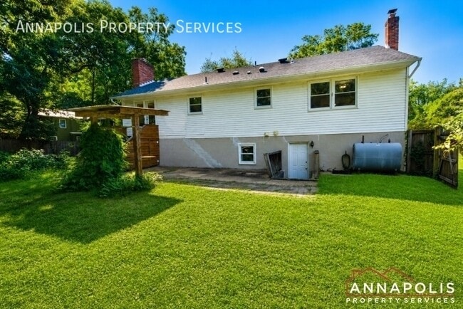 Building Photo - 127 Riverview Ave