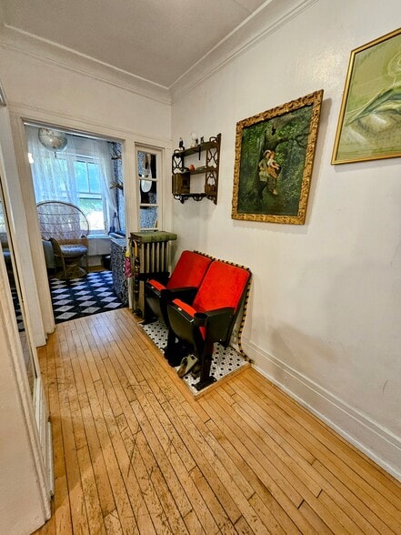 Building Photo - 2622 N Stowell Ave