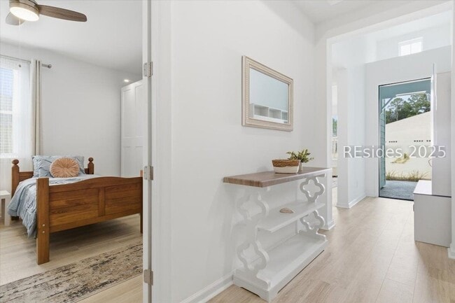 Building Photo - 855 Weekend Ave