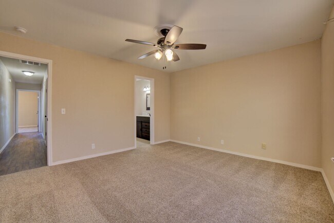 Building Photo - 8041-8041 S 79th E Ave