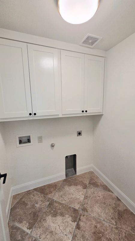 Building Photo - 2206 Hartley Dr