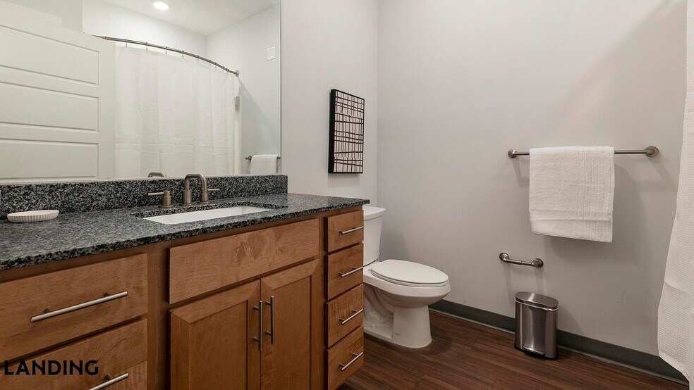 Building Photo - 302 13th St S