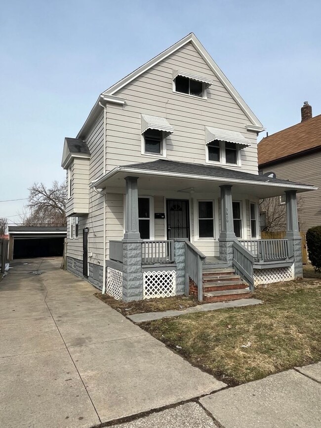 Building Photo - 5 bedroom/1 bath, Old Brooklyn