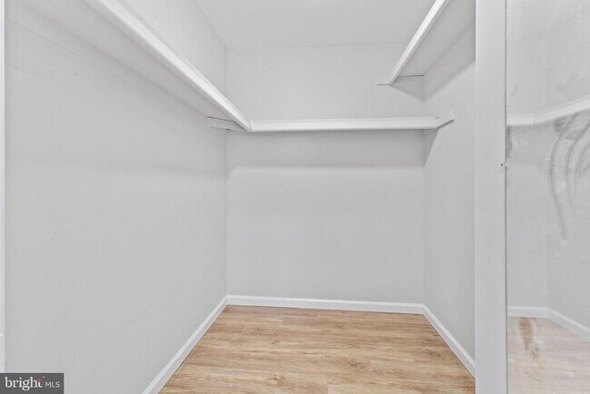 Building Photo - 1505 Woodhollow Dr