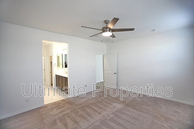 Building Photo - 12624 W Nogales Dr