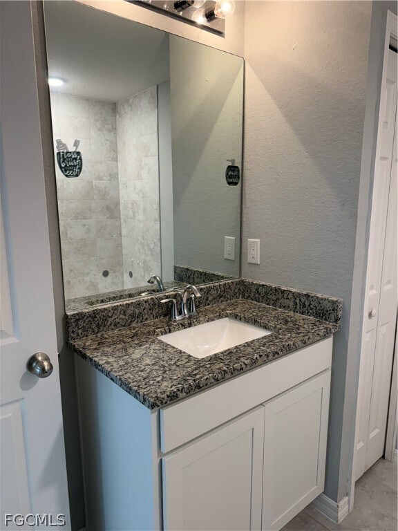 Building Photo - 910 NW 8th Terrace