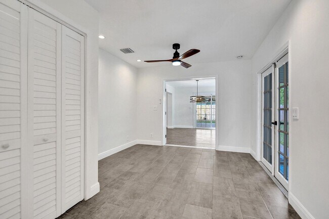 Building Photo - 618 Lindell Blvd