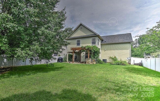 Building Photo - 13835 Cedar Pond Cir