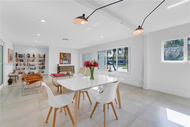 Building Photo - 7465 SW 135th St