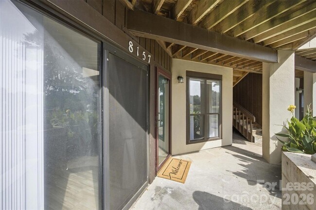Building Photo - 8157 Cedar Glen Dr