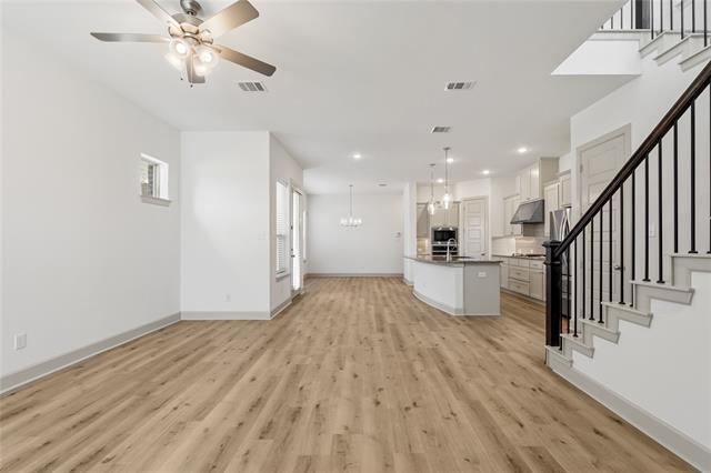 Building Photo - 4402 Cypress Thorn Dr