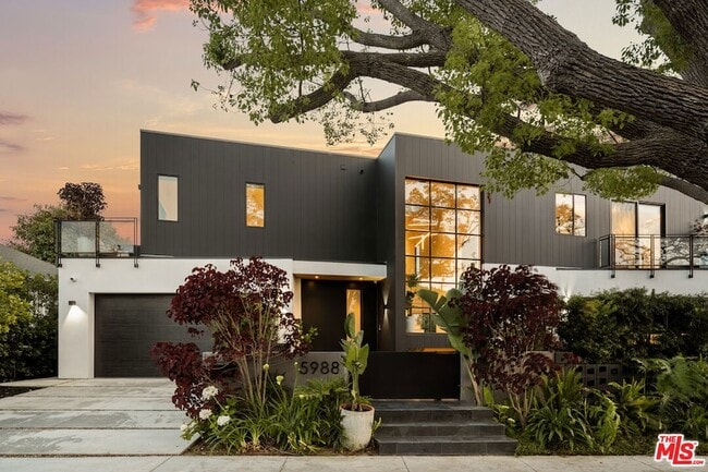 Building Photo - 5988 W 76th St