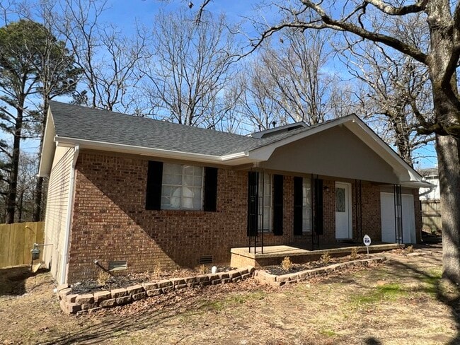 Primary Photo - 2715 Jadestone Dr