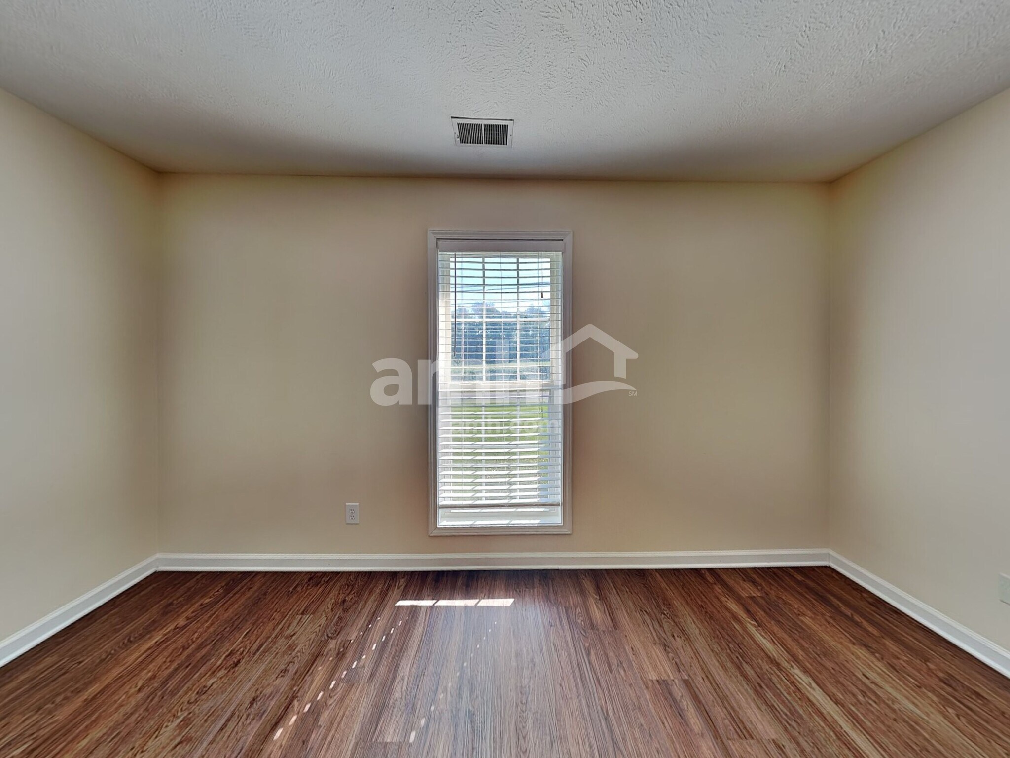 Building Photo - 633 Tylertown Rd