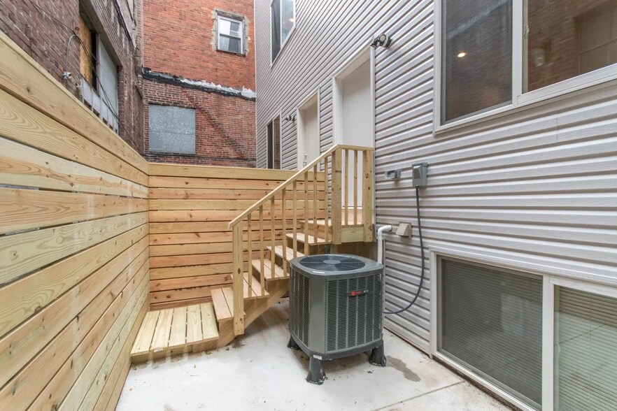 Building Photo - 4113 Brandywine St