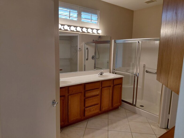 Building Photo - 78244 Brookhaven Ln
