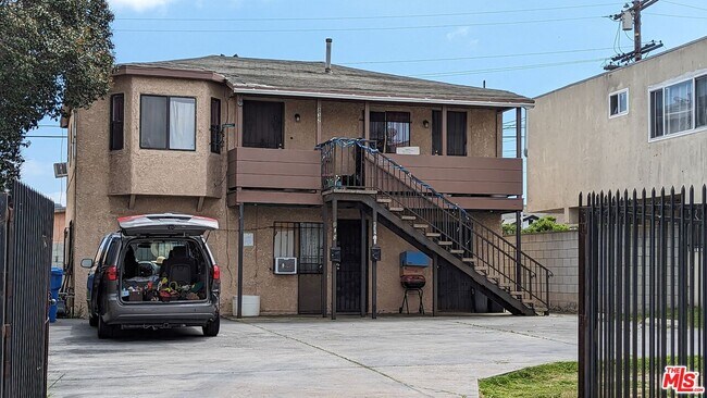 Building Photo - 832 W Imperial Hwy