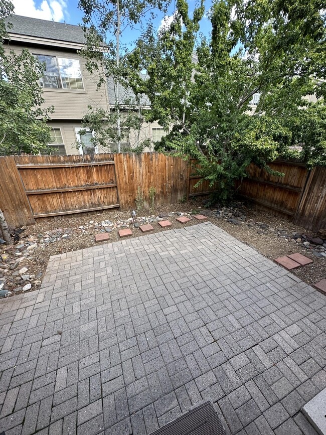 Building Photo - 2561 S Gravel Ln