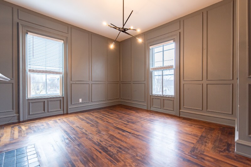 Building Photo - 215 Broadway