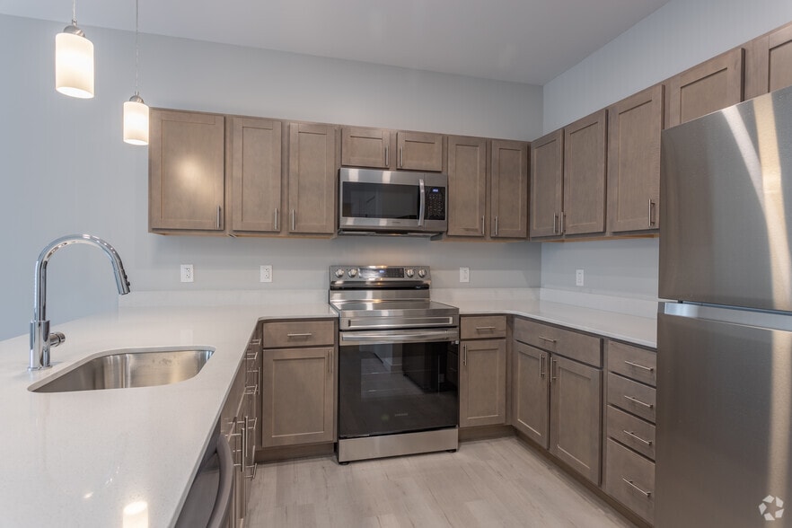 Primary Photo - Franklin West