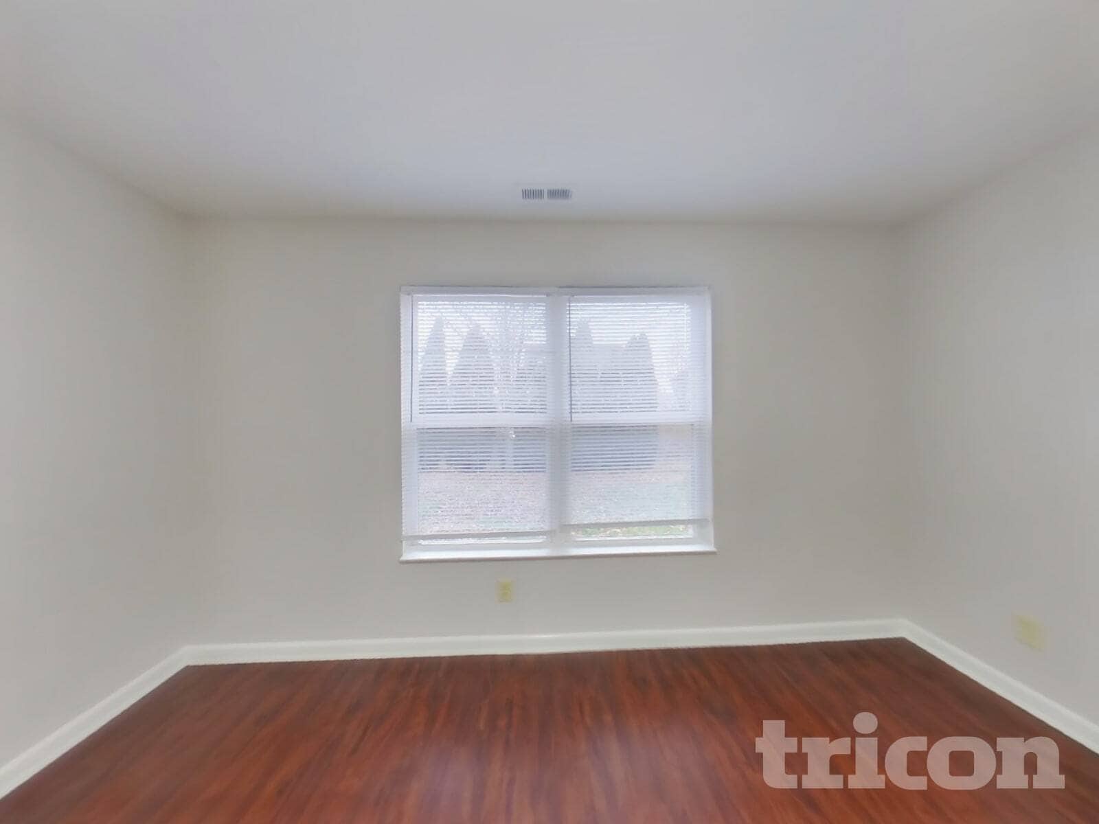 Building Photo - 7850 Harshaw Dr