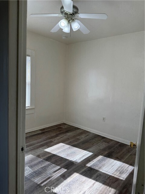 Building Photo - 1538 W 51st Pl