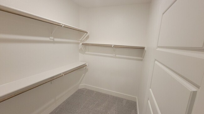 Building Photo - 3/2/2 Godley ISD + Pet Welcome Sprinklers - WALK IN SHOWER