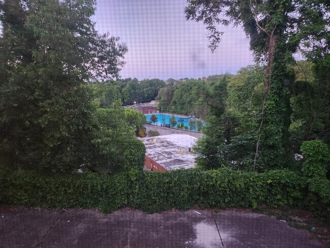 Building Photo - 145 Morrison Dr