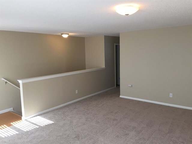 Building Photo - 509 Diamond Cut