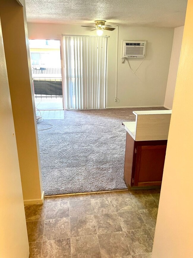 Building Photo - Studio Apartment on Las Vegas Strip - Close to all of the Excitement & More!!