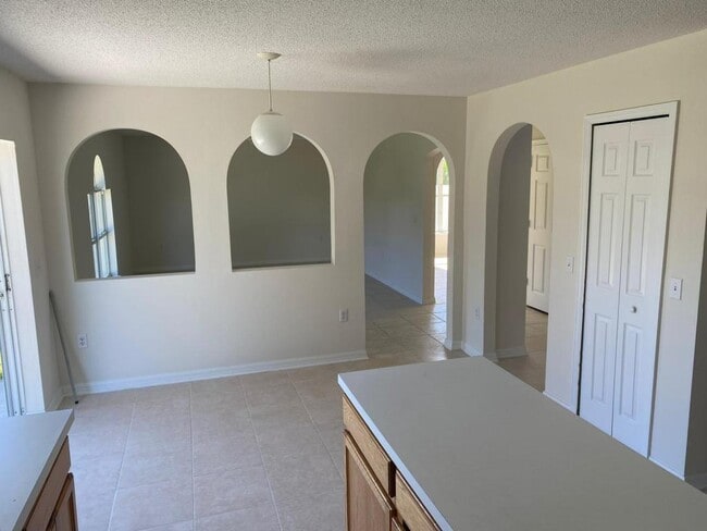 Building Photo - 217 Chadworth Dr