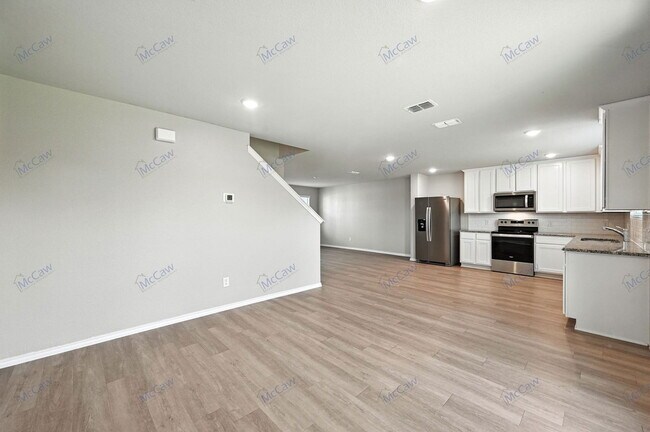 Building Photo - 6305 Port Ct